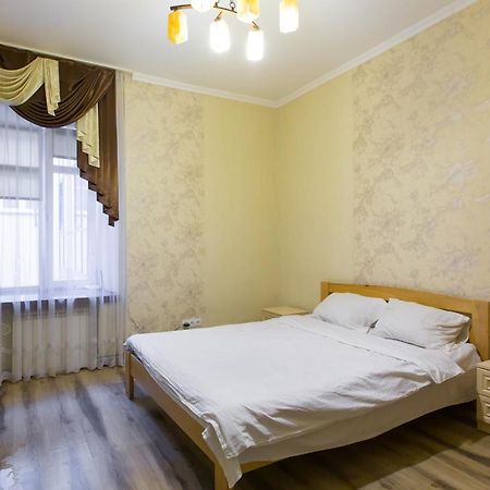 Квартира Подобово Біля Площі Ринок Вулиця Староєврейська 17 Lviv Exterior photo